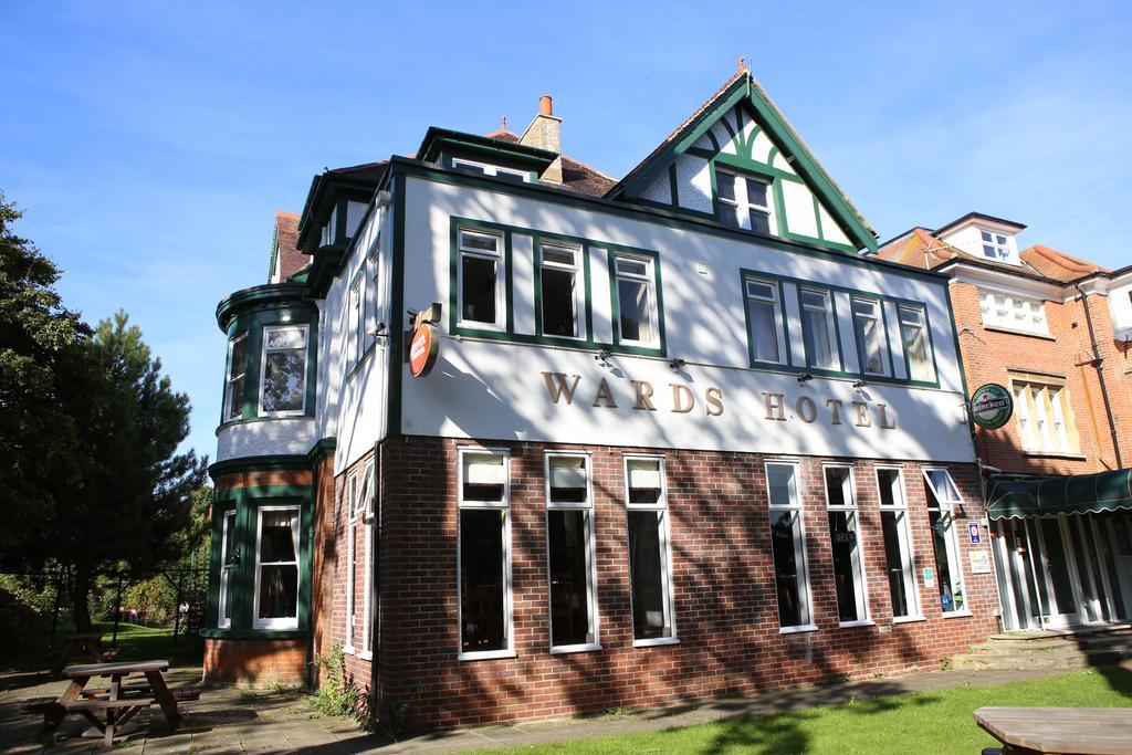 Wards & Restaurant Hotel 3*
